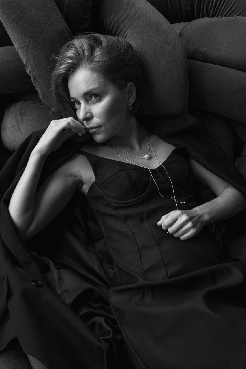 Студийная женская фотосессия. Портретный и Ню фотограф Санкт-Петербург и Москва Коробка Анна