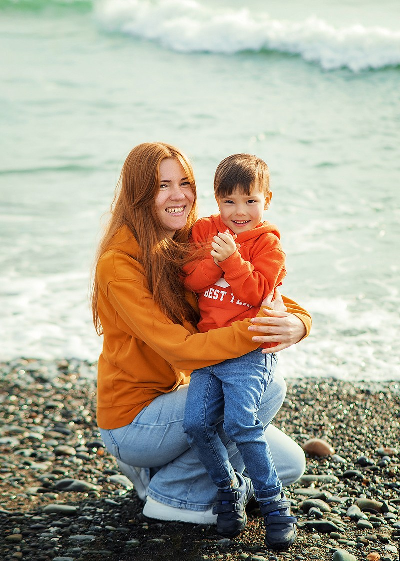 Семейная фотосессия в Сириусе и Адлере. Фотограф в Адлере, Сириусе, Красной Поляне — лавстори, семейные и индивидуальные фотосессии