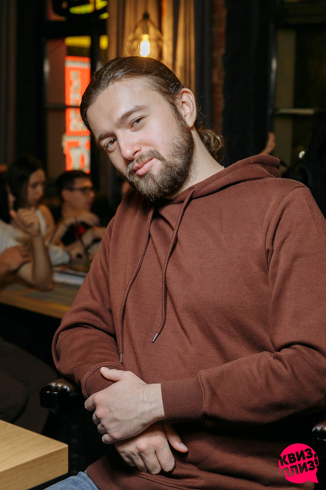 Квиз Плиз игра 300 к 1. Событийный фотограф Максим Бескоровайновнов