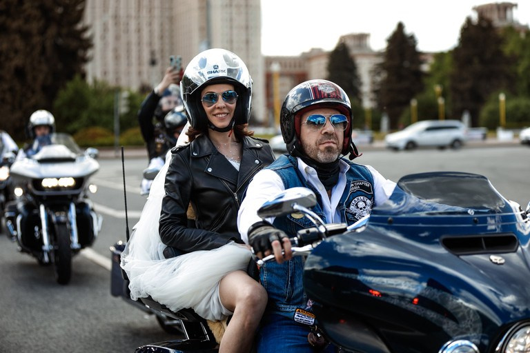 Свадьба байкеров в ресторане «Дворянское гнездо». Kirillova Studio — мастерская декора и событий Юли Кирилловой