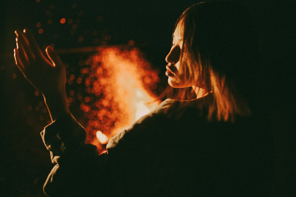 Там где мерцают светлячки. Соня Черных (sophieblack)