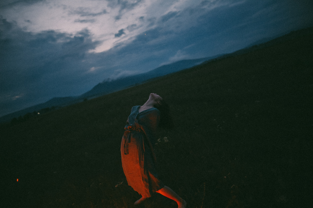 Там где мерцают светлячки. Соня Черных (sophieblack)