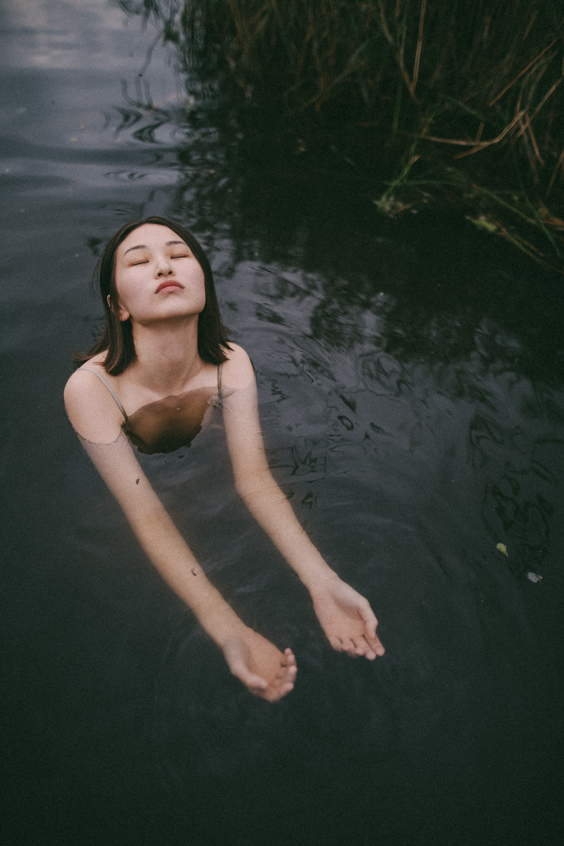 Там где мерцают светлячки. Соня Черных (sophieblack)