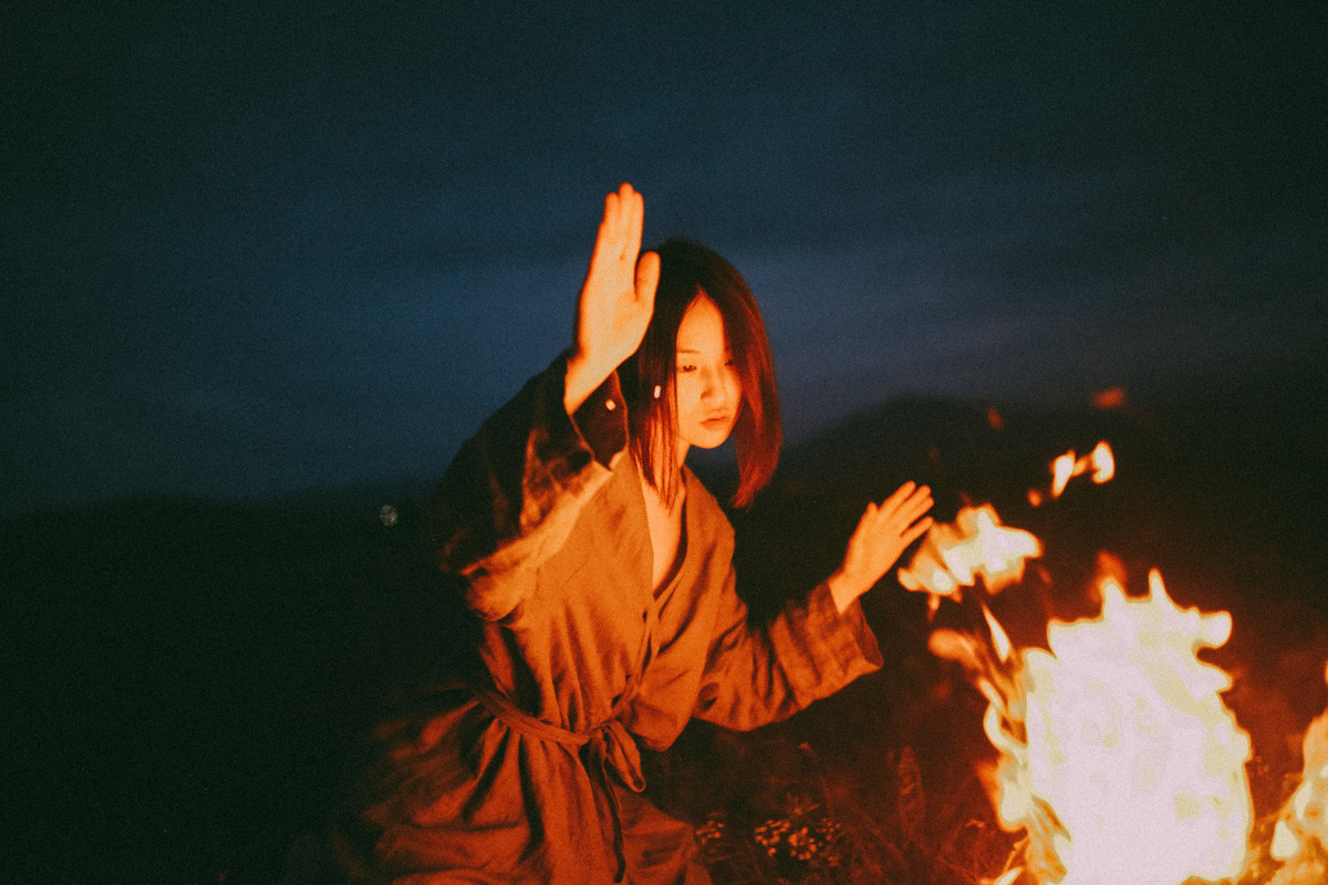 Там где мерцают светлячки. Соня Черных (sophieblack)