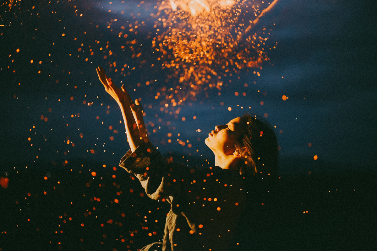 Там где мерцают светлячки. Соня Черных (sophieblack)