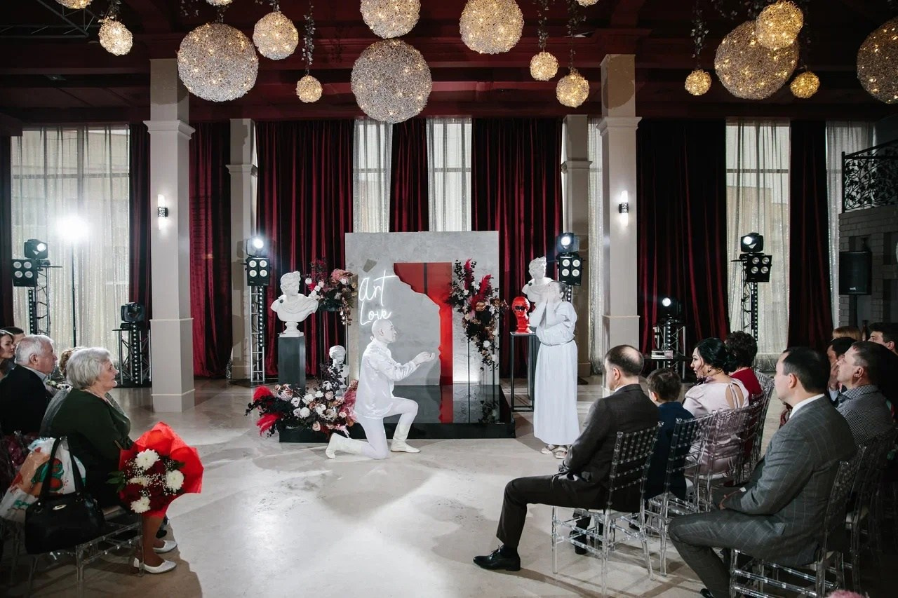 Tolya & Nastya. Шумега Василий — амбассадор вайбовых вечеринок