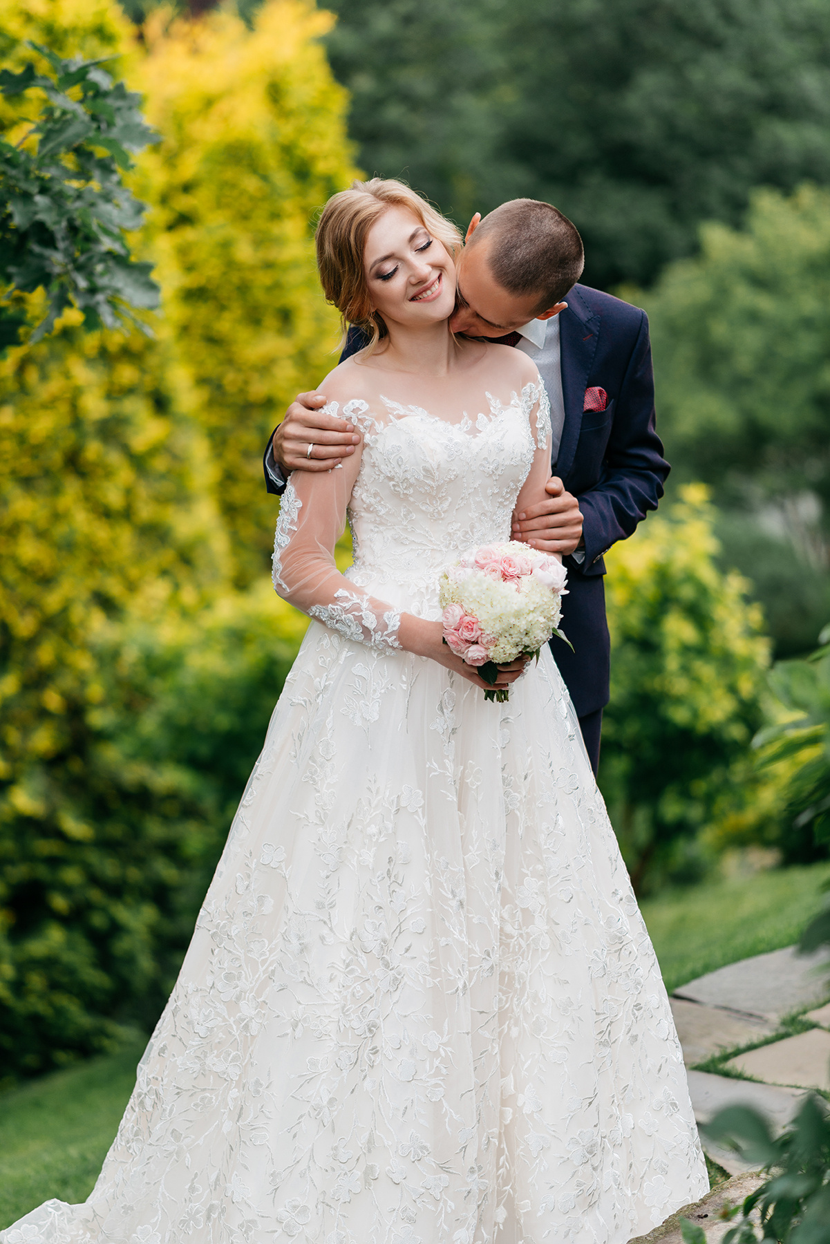 Владимир и Мария. Олег и Мария Ивановы фотограф и видеограф в Пскове Санкт - Петербурге