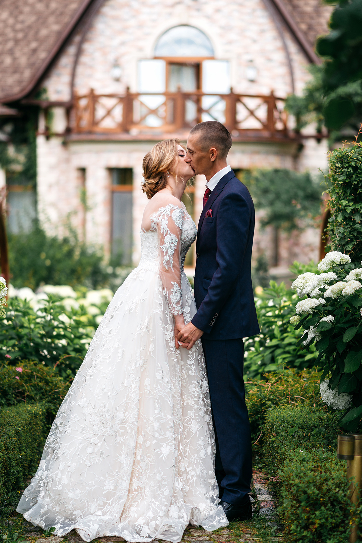 Владимир и Мария. Олег и Мария Ивановы фотограф и видеограф в Пскове Санкт - Петербурге