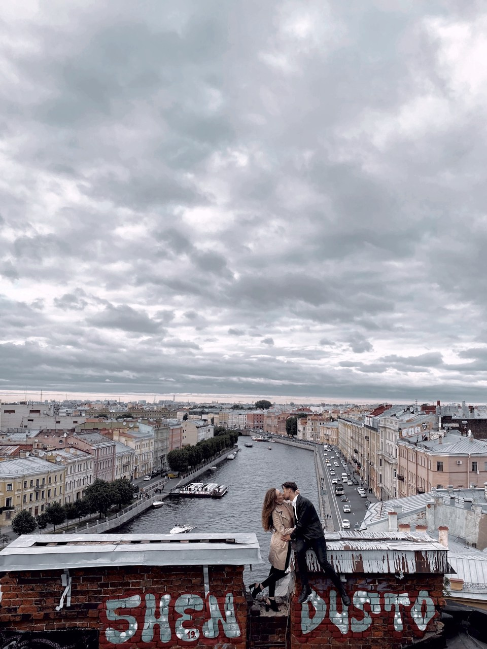 Современная концептуальная фотография о теле, уязвимости и идентичности. Визуальная практика на стиле честности, пост-иронии и искусства.Рекламная фотография, Концептуальная фотография, Современный художник, Психология, Коммерческий фотограф, Репортажный фотограф, Стрит фотография, Арт, Сюрреализм, Мобильная фотография, Снято на айфон, Дима Бурза