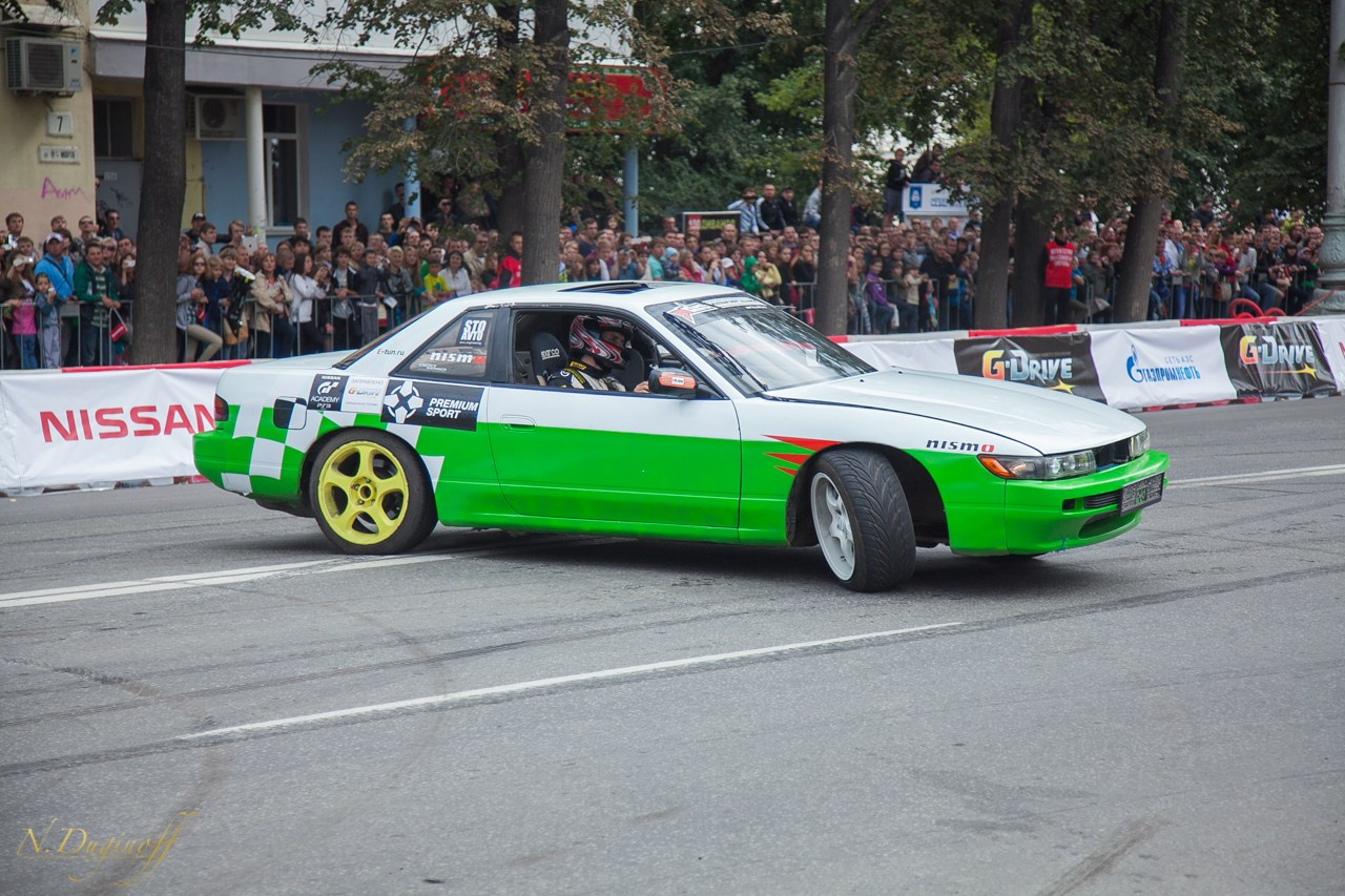 Nissan Nissmo Drive. Профессиональный фотограф Дугинов Николай | Екатеринбург