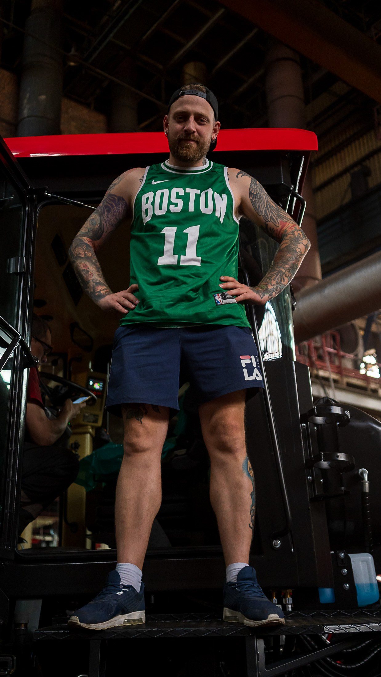 Кировский завод. Графический дизайнер Илья Левченко