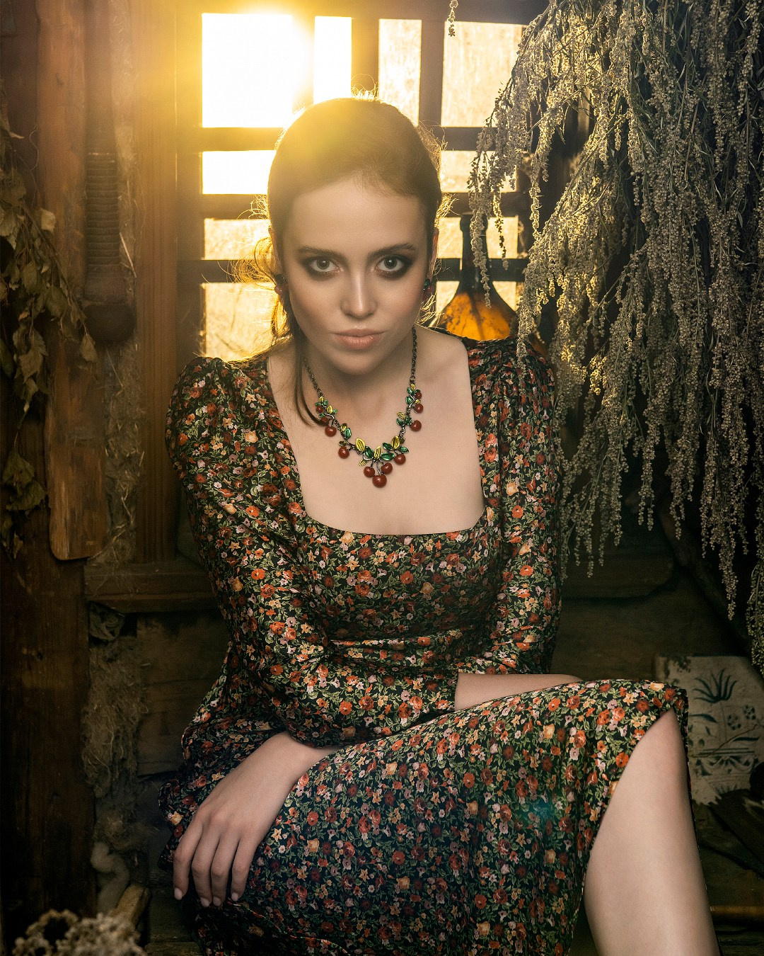 портрет в старинном деревенском доме в Тутаеве