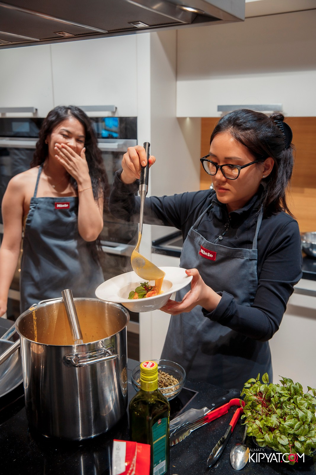 МАСТЕР-КЛАСС MIELE. КИПЯТКОМ АЛМАТЫ!