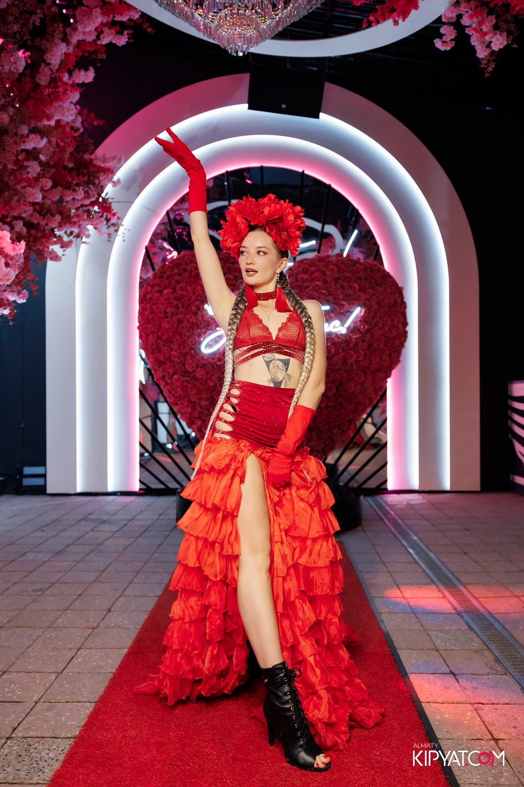 ЗАЯ, НА БИС. КИПЯТКОМ АЛМАТЫ!