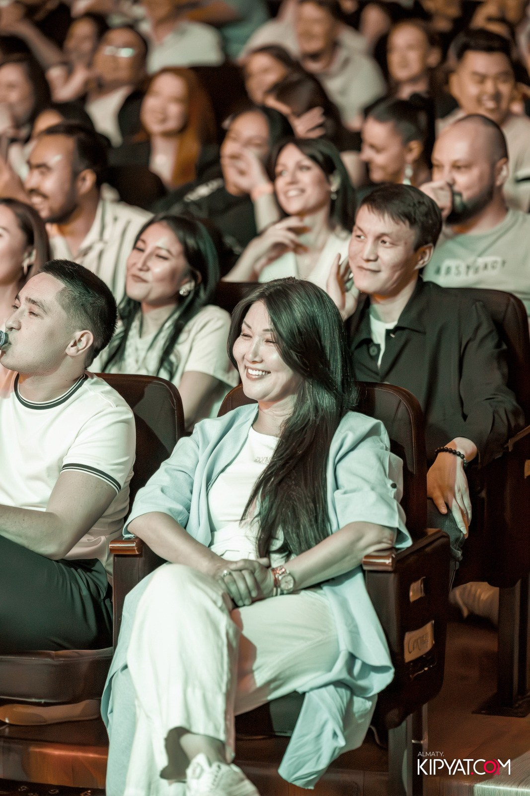 STAND UP КОНЦЕРТ АЛЕКСАНДА МЕРКУЛЬ. КИПЯТКОМ АЛМАТЫ!