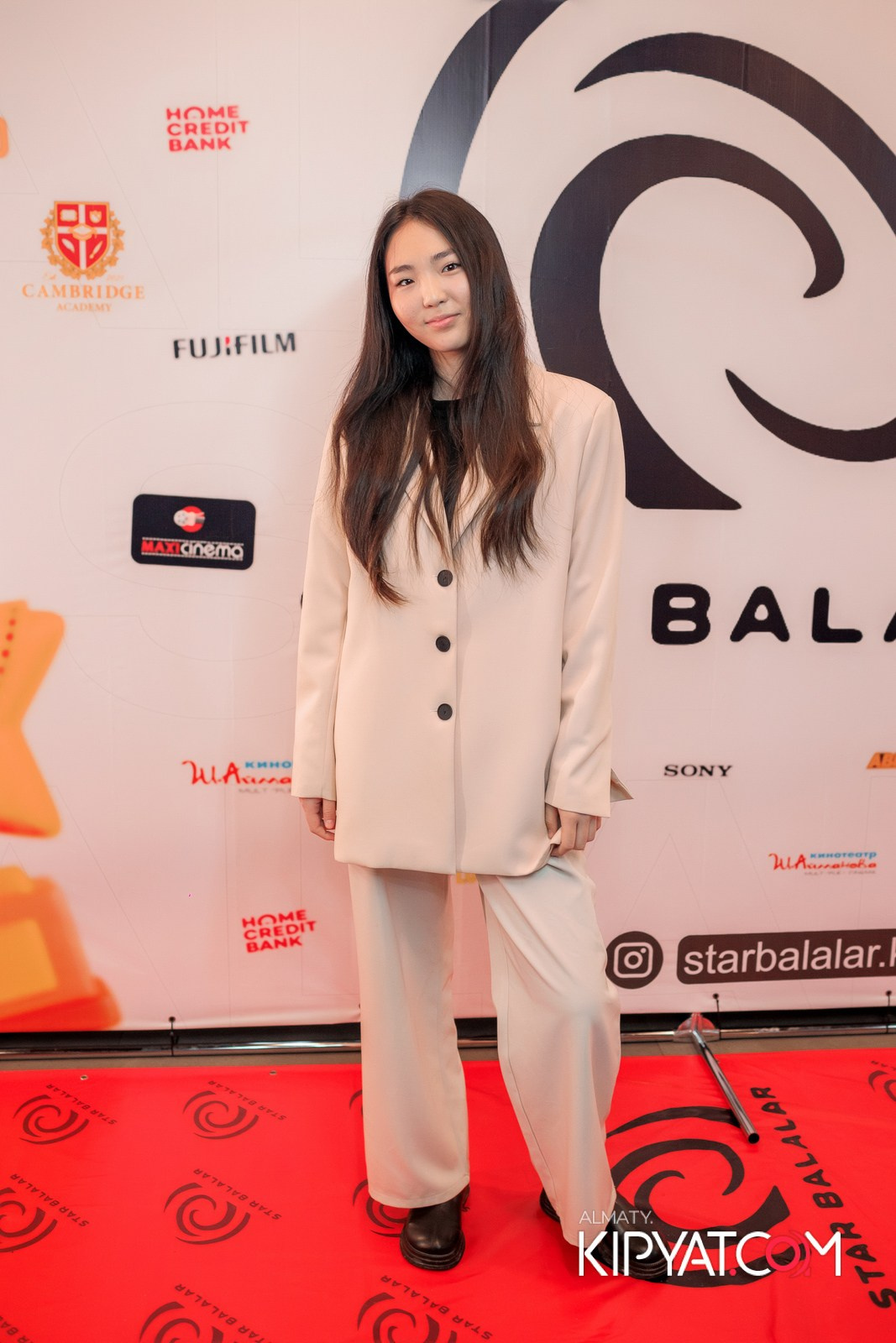 ПРЕЗЕНТАЦИЯ 9 ГРУППЫ КИНОПРОЕКТА «STARBALALAR». КИПЯТКОМ АЛМАТЫ!