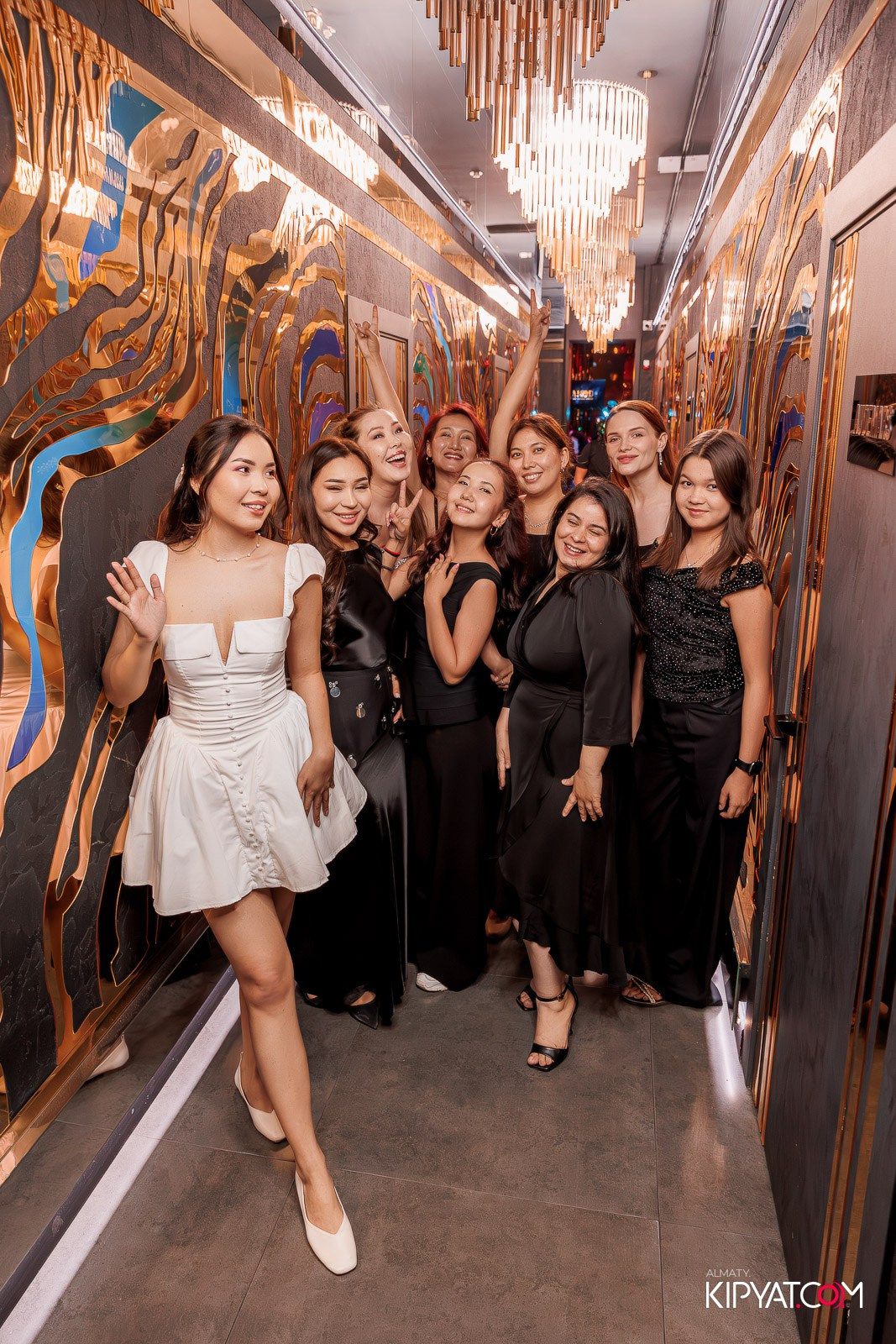 MOOD KARAOKE & TERRACE. КИПЯТКОМ АЛМАТЫ!