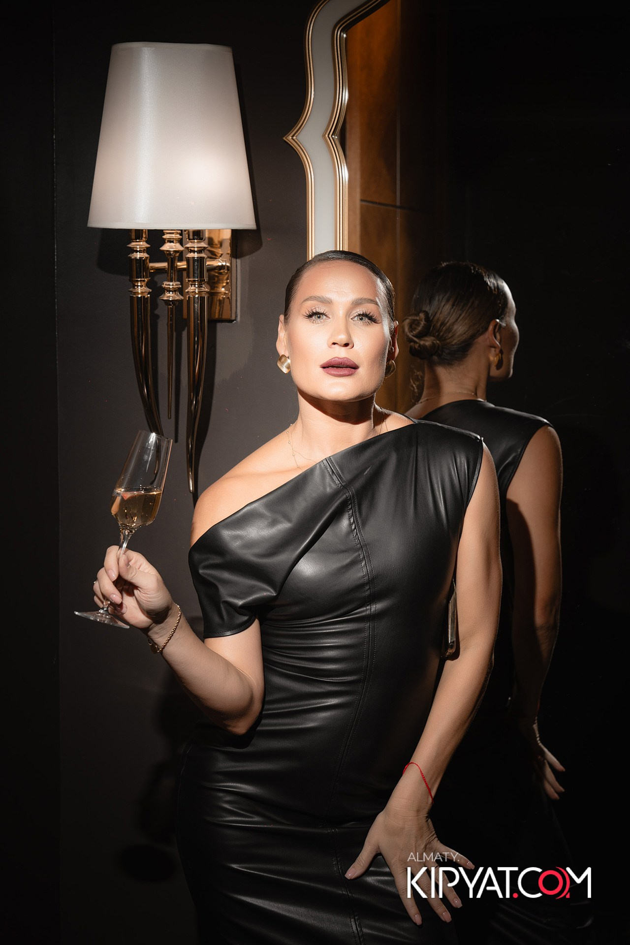 THE THEATER. КИПЯТКОМ АЛМАТЫ!