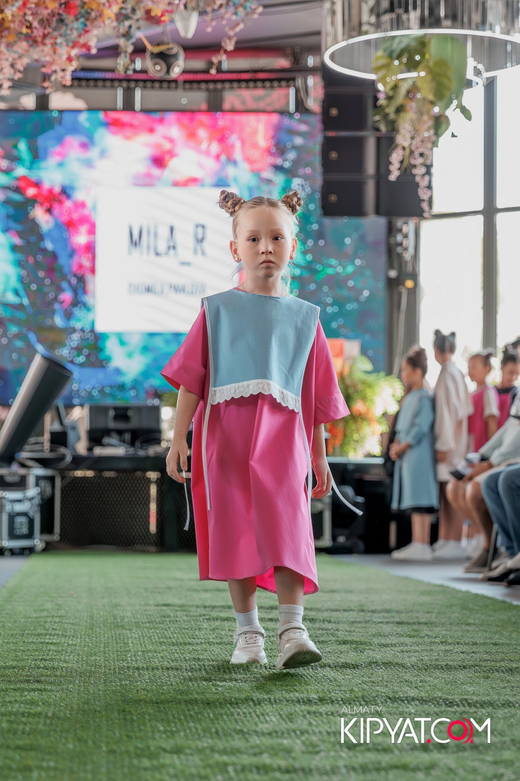 PROM KIDS FASHION SHOW. КИПЯТКОМ АЛМАТЫ!