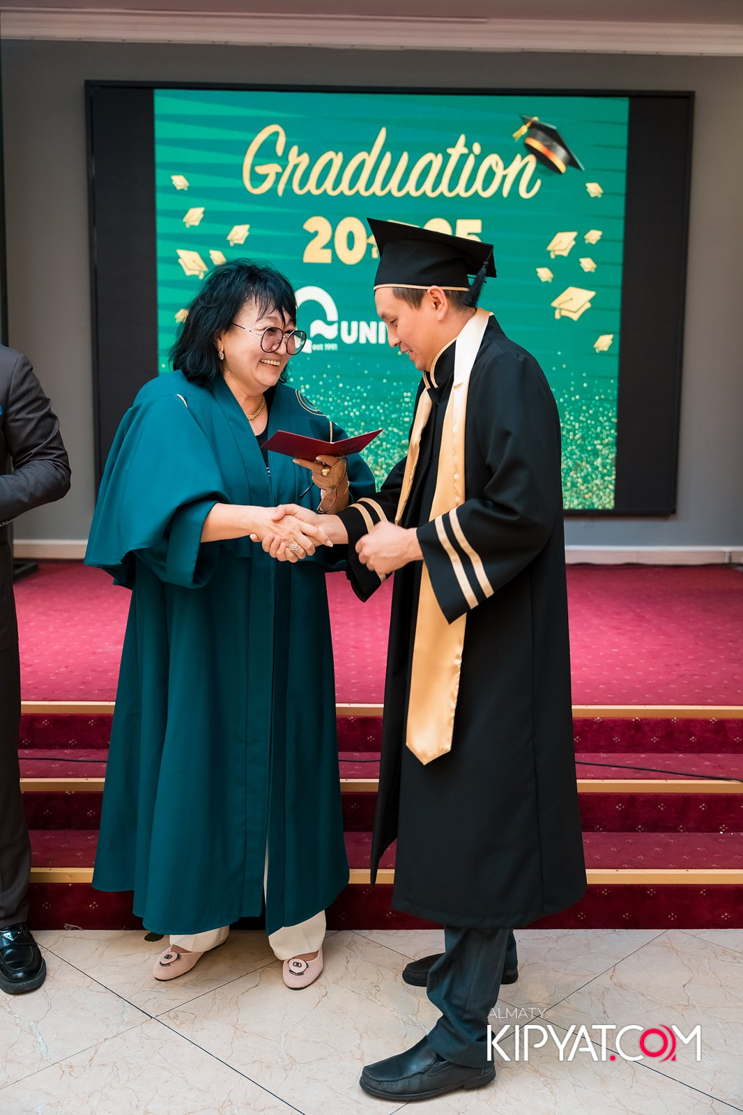 GRADUATION 2025 Q UNIVERSITY. КИПЯТКОМ АЛМАТЫ!