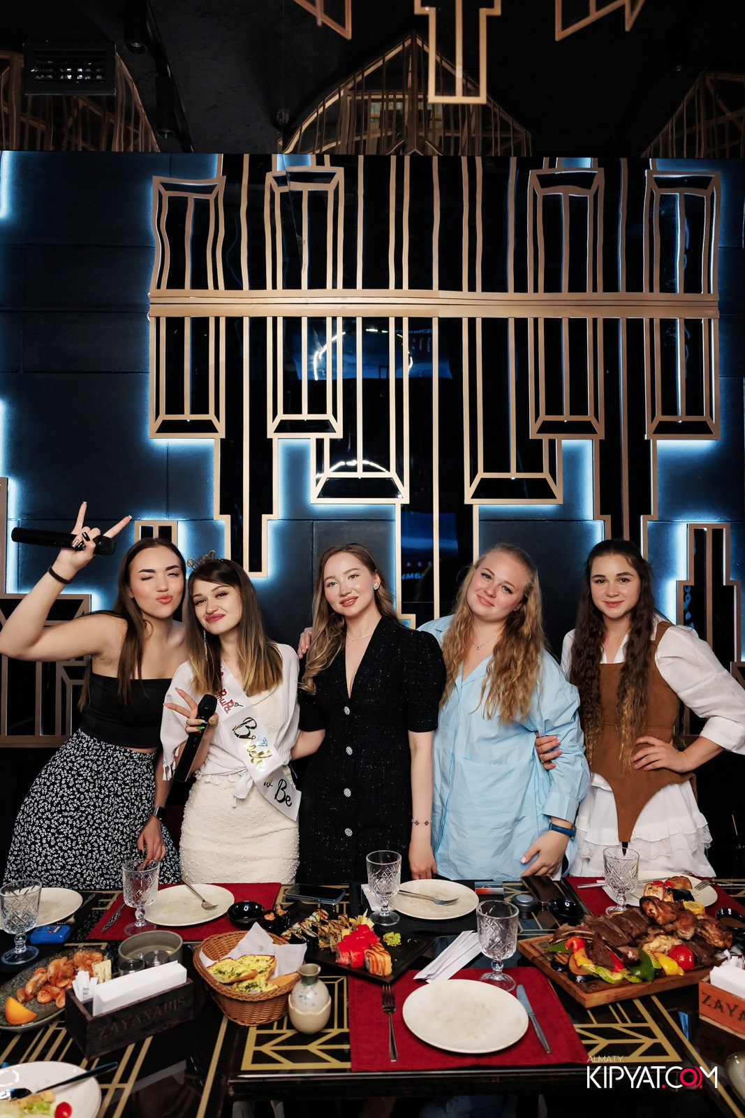 ЗАЯ, НА БИС. КИПЯТКОМ АЛМАТЫ!