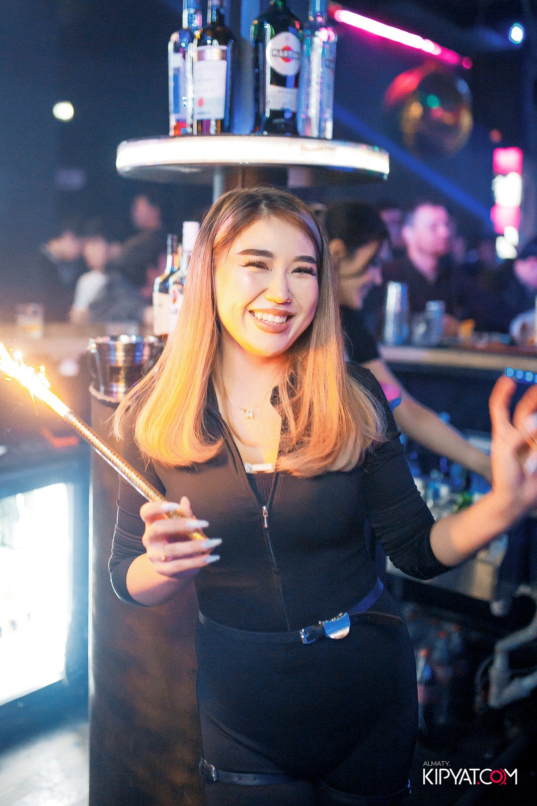 UYAT EMES BAR. КИПЯТКОМ АЛМАТЫ!