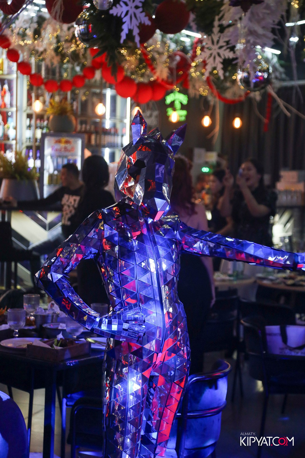 FRIENDS BAR & TERRACE. КИПЯТКОМ АЛМАТЫ! Фотосъемка мероприятий в Алматы