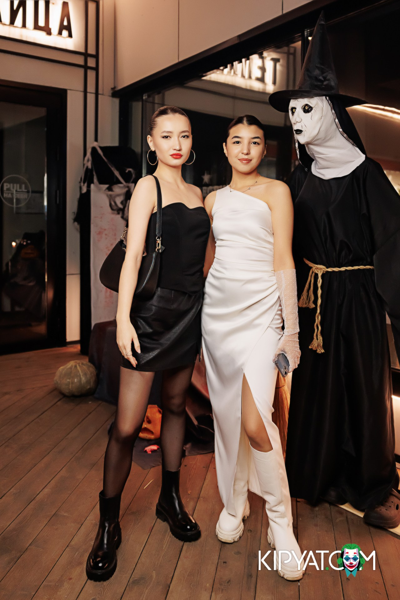 ХЕЛЛОУИН В ТЕПЛИЦЕ. КИПЯТКОМ АЛМАТЫ!