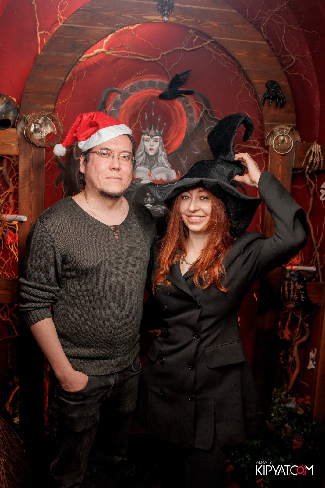 MERRY CREEPYSTMASS AND SPOOKY NEW YEAR — QUEEN OF THE DARKNESS BAR. КИПЯТКОМ АЛМАТЫ!