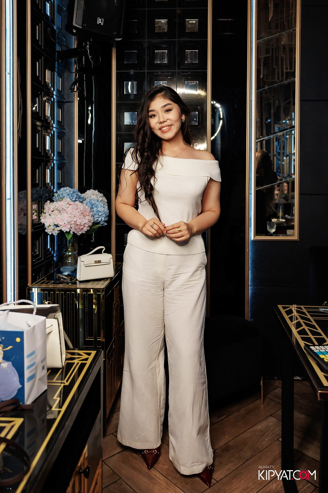 ЗАЯ, НА БИС. КИПЯТКОМ АЛМАТЫ!