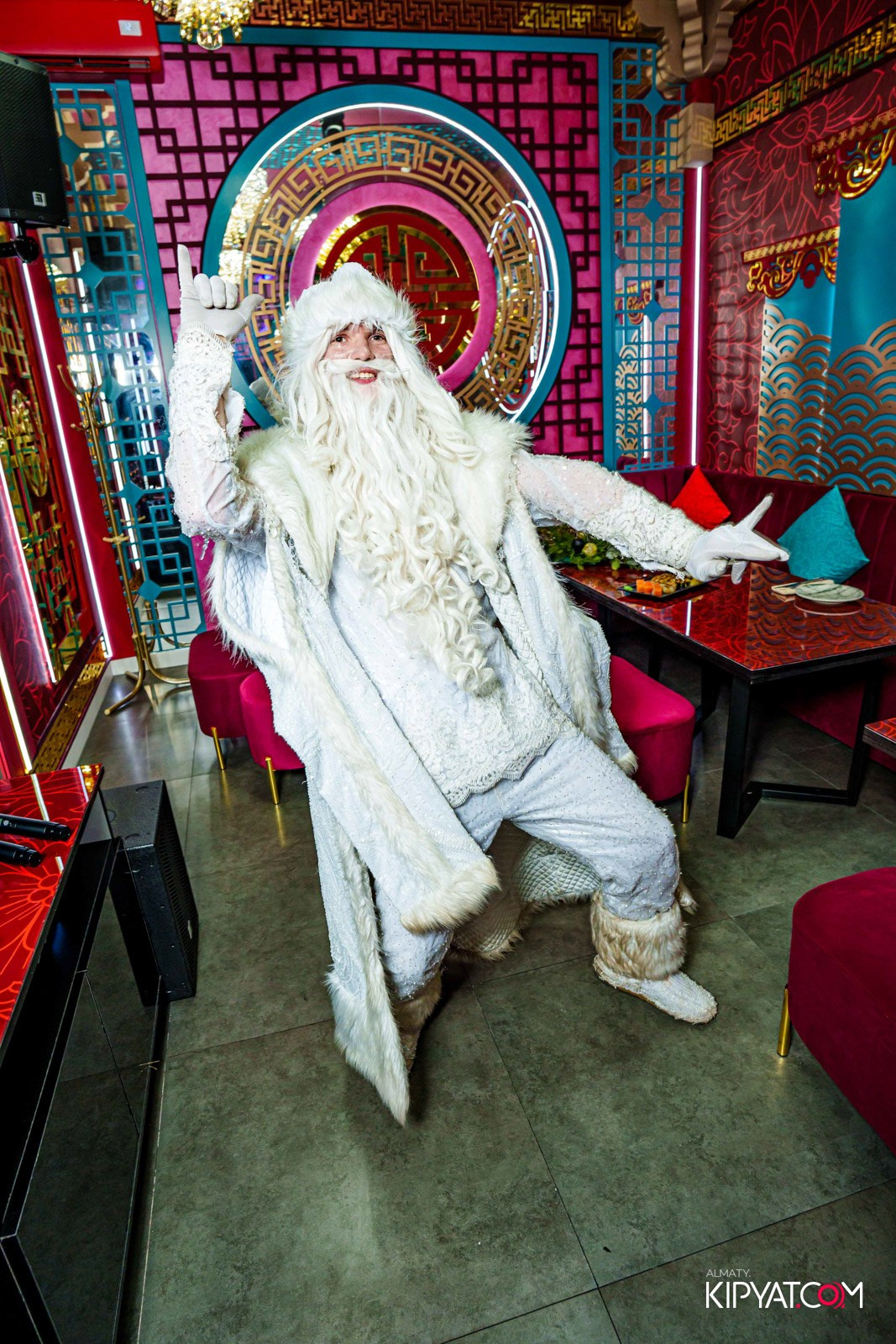 MOOD KARAOKE &TERRACE. КИПЯТКОМ АЛМАТЫ!