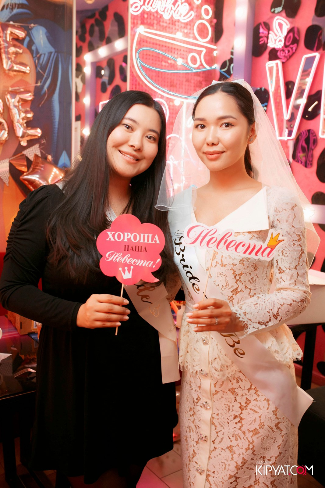 УХО И МЕДВЕДЬ НА КУРМАНГАЗЫ. КИПЯТКОМ АЛМАТЫ! Фотосъемка мероприятий в Алматы