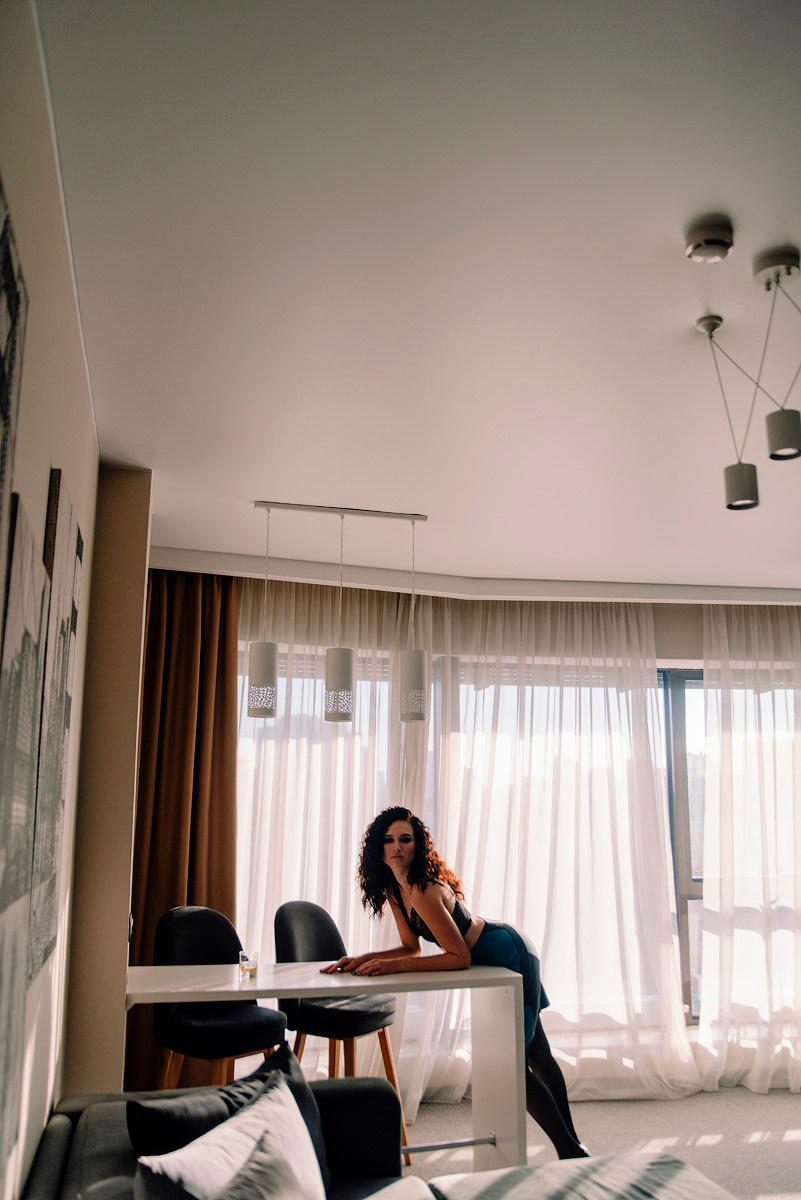 Утро в отеле. Семейный и свадебный фотограф в Рязани Лиза Голованова