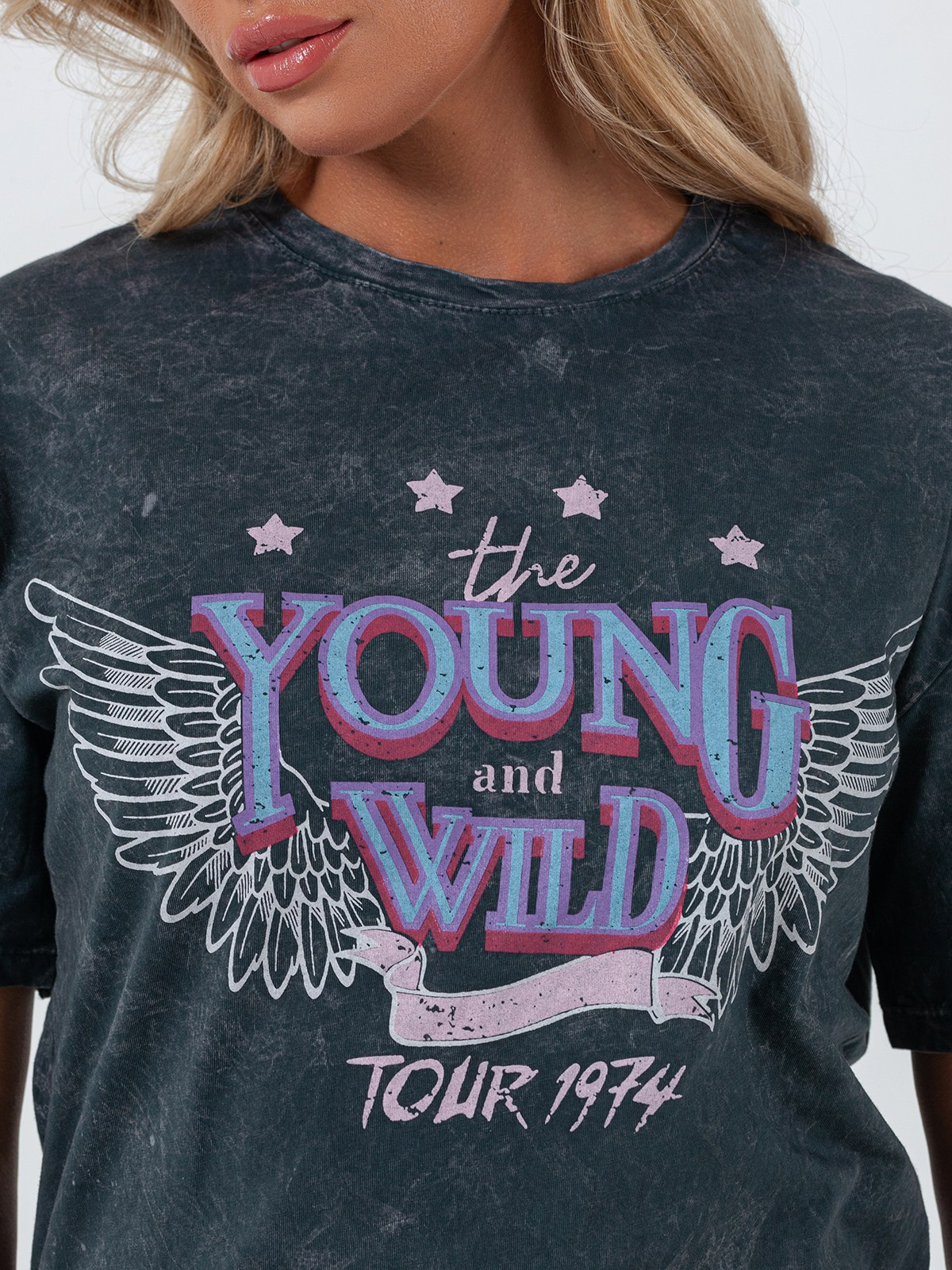 Женские футболки. Сборные фотосъёмки в Москве. фотосессии одежды.фотограф