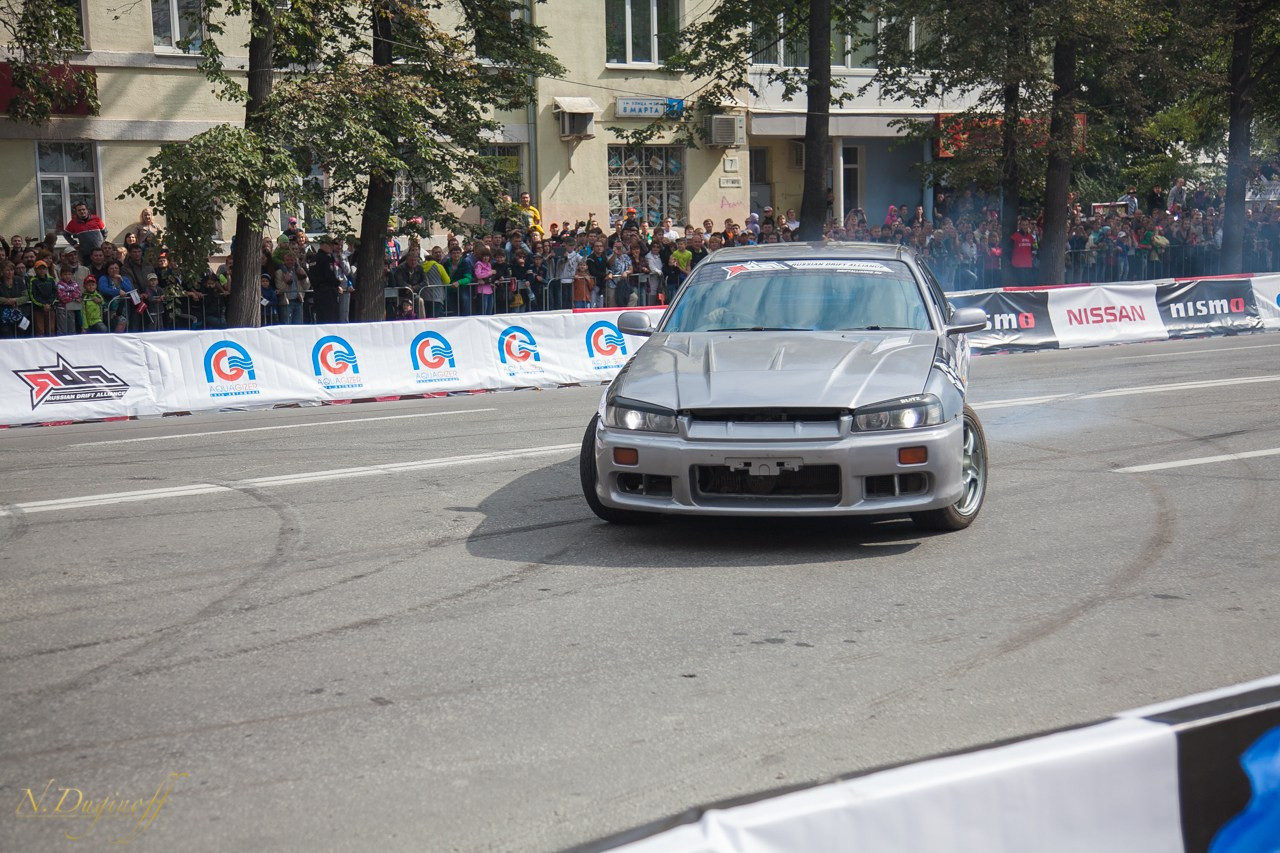 Nissan Nissmo Drive. Профессиональный фотограф Дугинов Николай | Екатеринбург