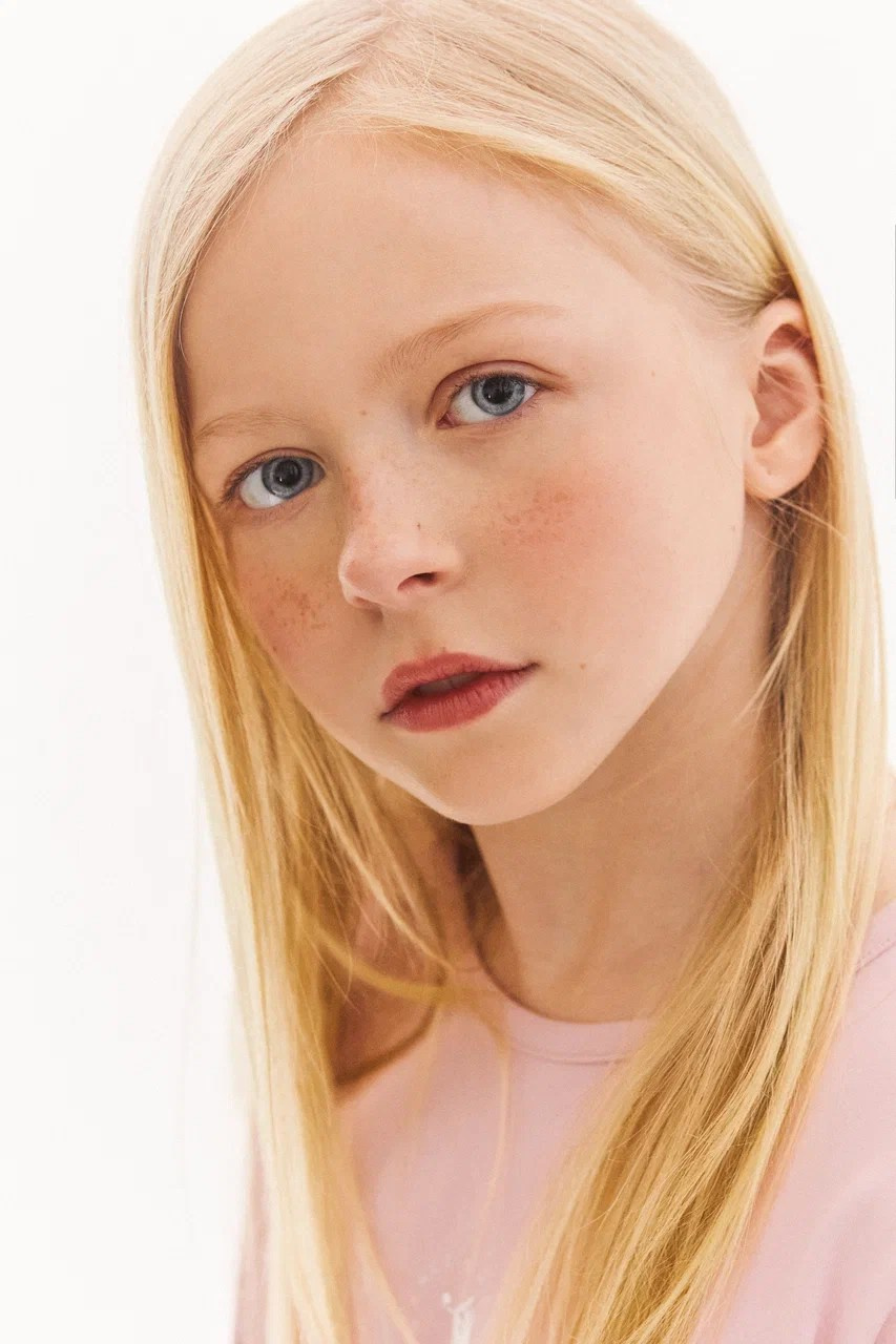 Шварц Аделина 9 ЛЕТ 140 СМ. Детское модельное агентство Musthave agency. База профессиональных моделей