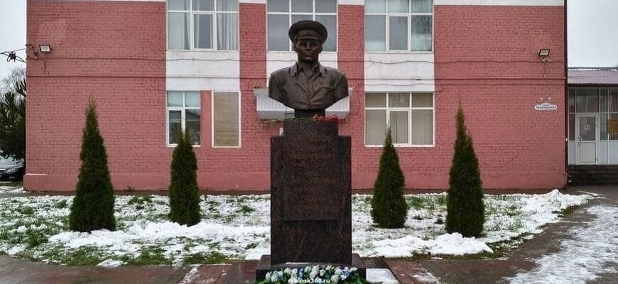 Друзья. Городок на Волге