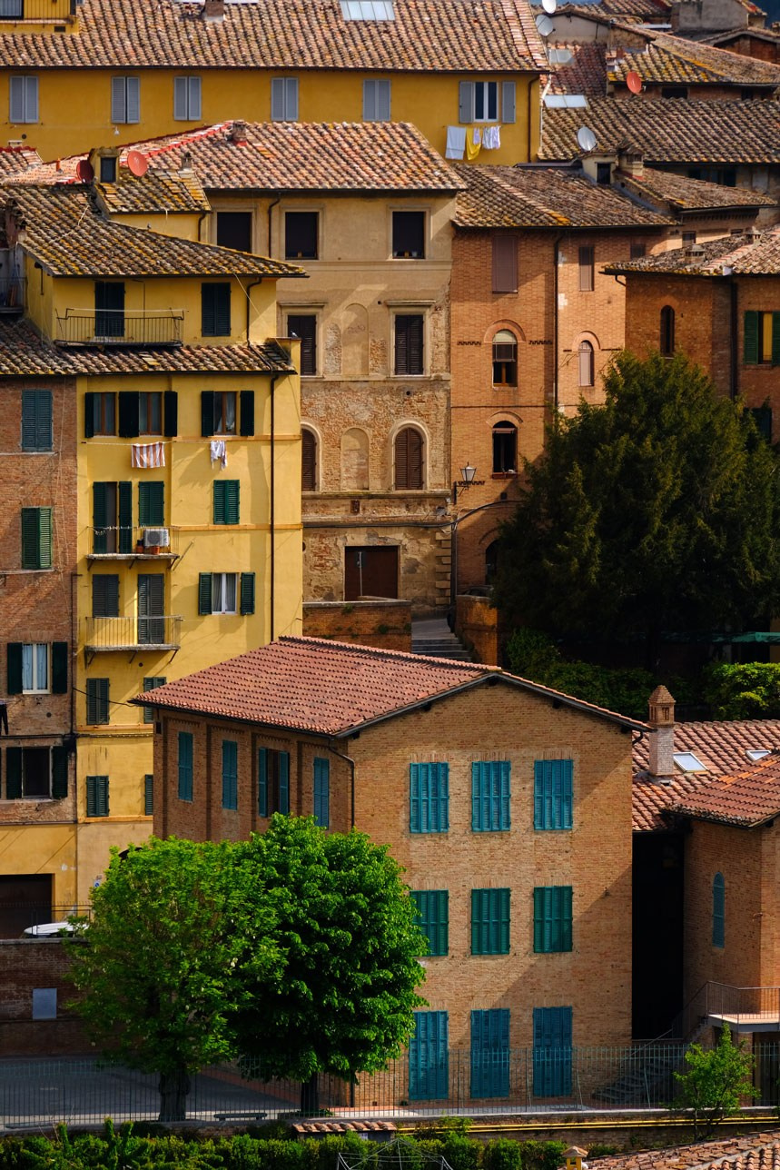 Фотографии для интерьера. Oleg Samoilov is a documentary photographer for brands that value an honest story