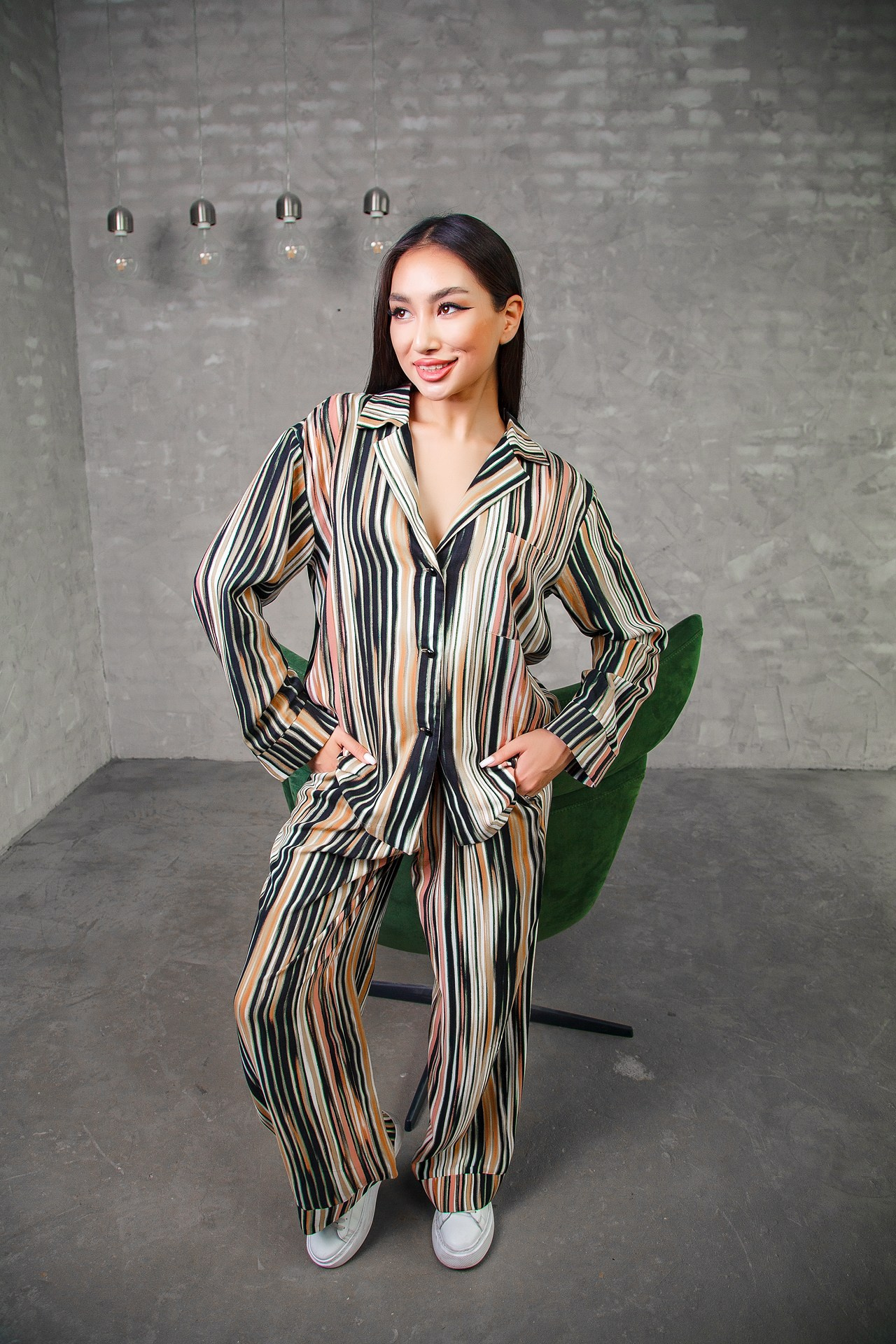 Реклама женской одежды. Натан Супервайзер по Продакшену