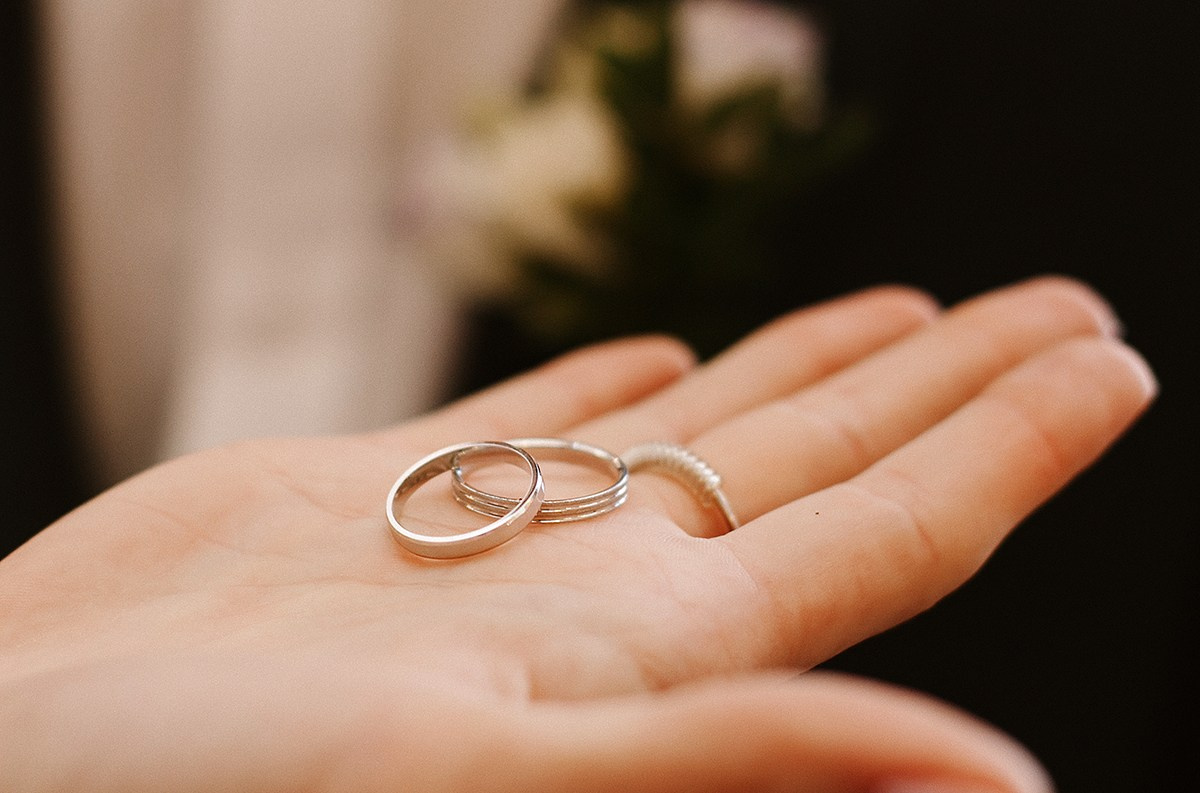 свадебный торт заказать, свадебный букет купить, костюм для жениха на свадьбу, свадебный салон спб, бутоньерка на свадьбу, где провести свадьбу в спб