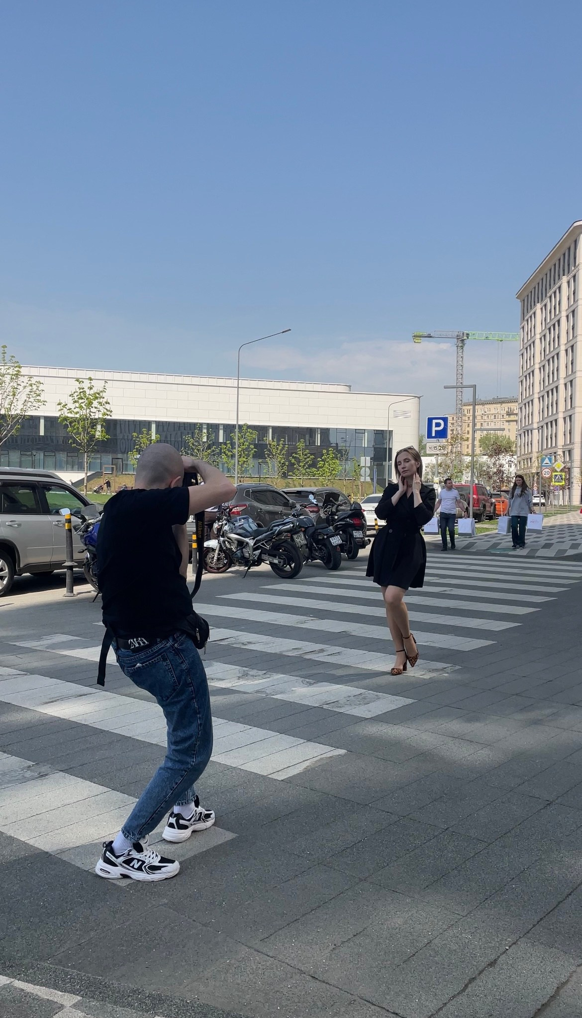 Индивидуальный Урок по фото с искуственным светом. Компания и фотошкола по созданию контента в Москве