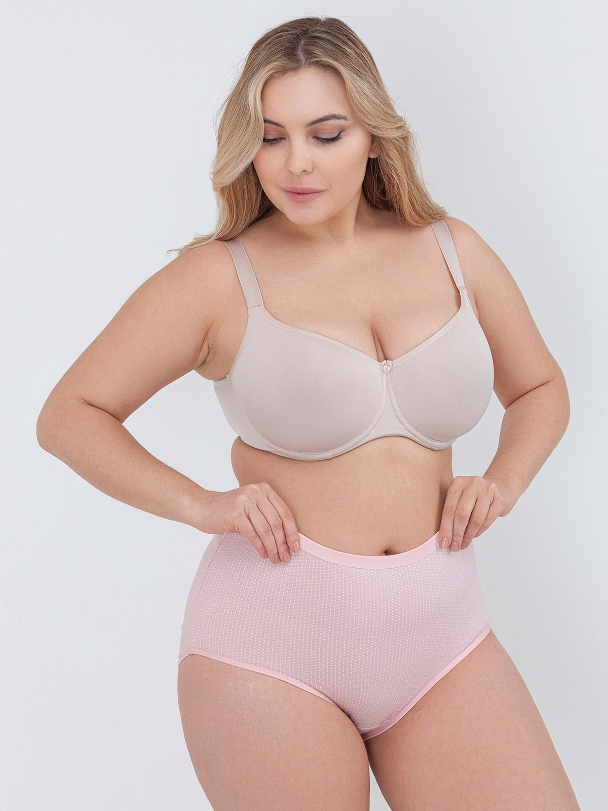 Предметная фотосъемка Москва. Михаил Папулян, каталожная съемка. Сборные фотосъёмки в Москве. фотосессии одежды.фотограф