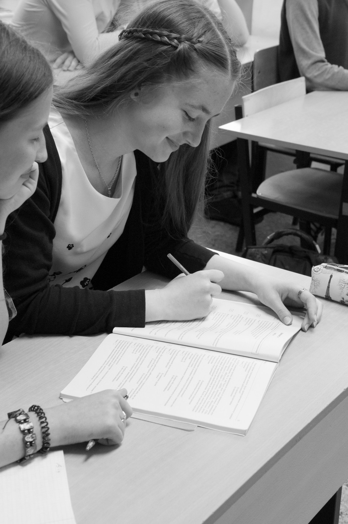 Школьная фотосессия в классе — Кристина Черникова. Фотограф Кристина Черникова — Москва | Семейные съёмки и фотоальбомы