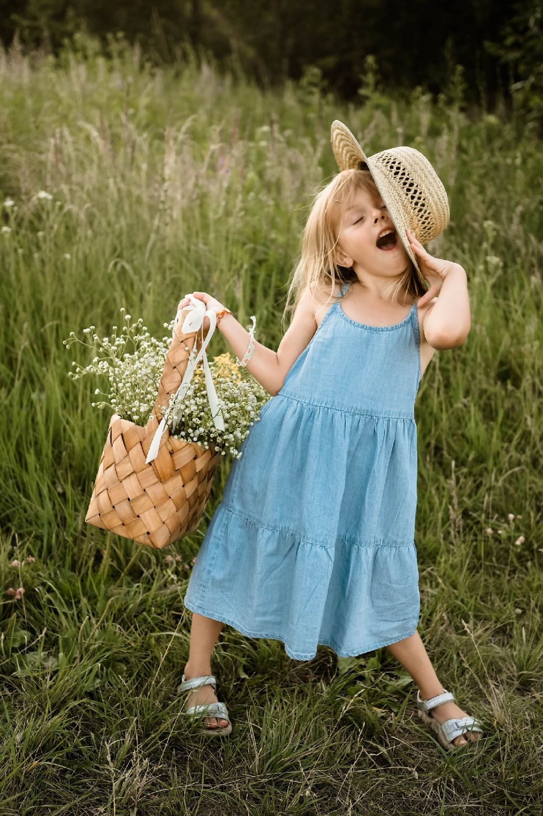 Девочки. И большие и маленькие. Фотограф Рязань. Семейный Свадебный фотограф