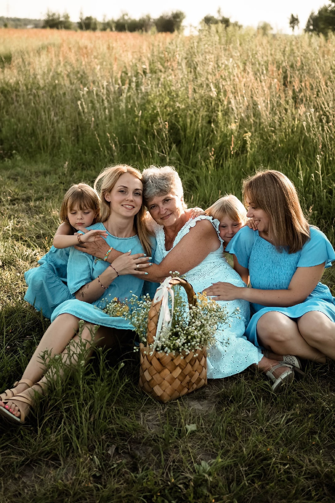 Девочки. И большие и маленькие. Фотограф Рязань. Семейный Свадебный фотограф