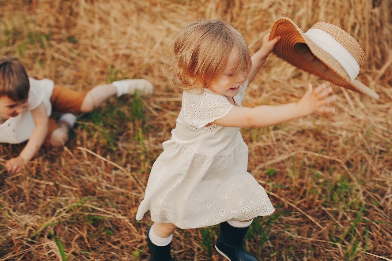 Фотосессия со стогами сена. Фотограф Евгения Мальцева, Архангельск