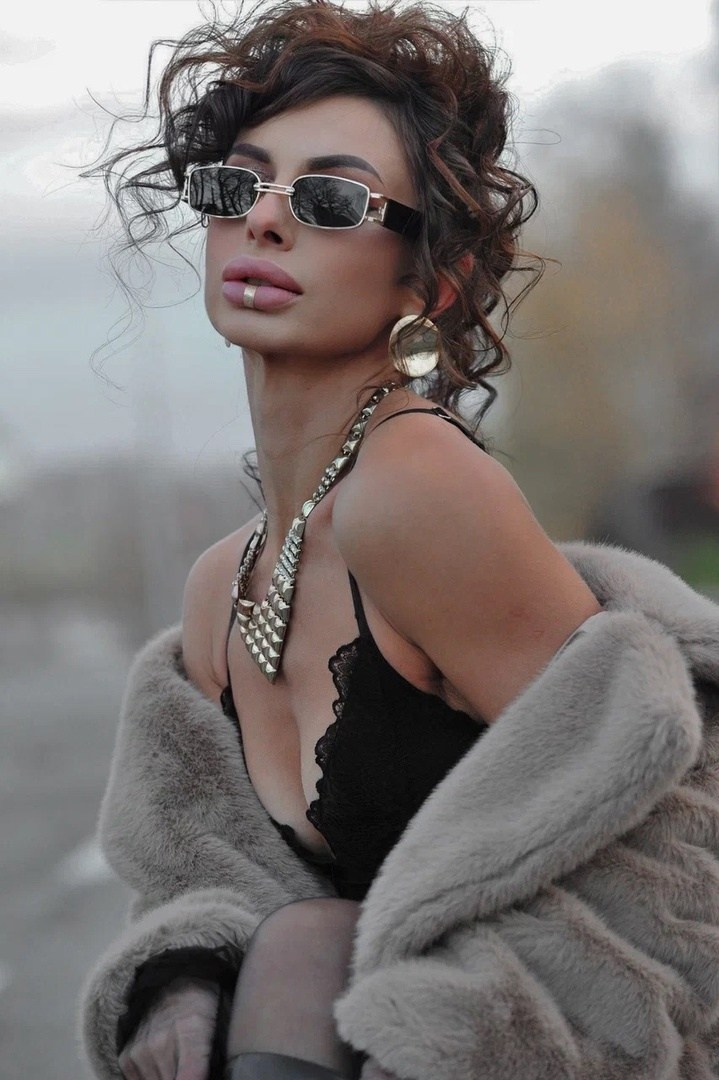 БАРМИНА БИКИНИ. Фотограф для маркетплейсов Михаил Бове