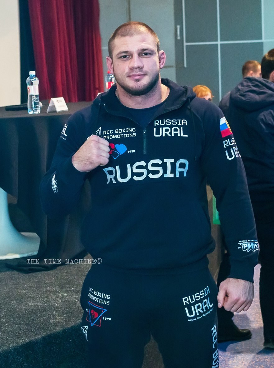 МУЖСКОЙ ПОРТРЕТ. Фотограф для маркетплейсов Михаил Бове