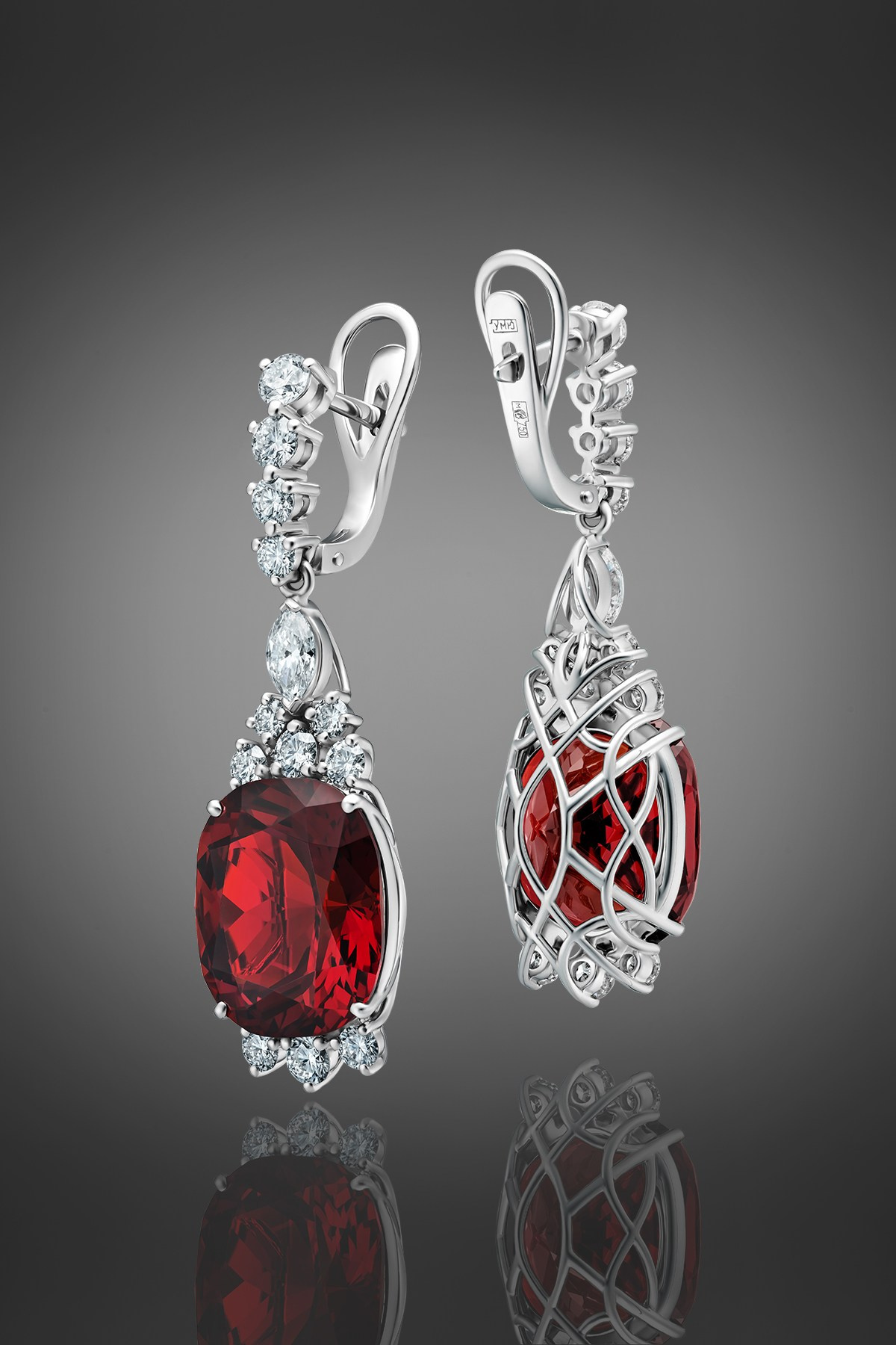 Фотосъемка ювелирных украшений. Предметный и рекламный фотограф в Москве и Московской области Максим Стриганов