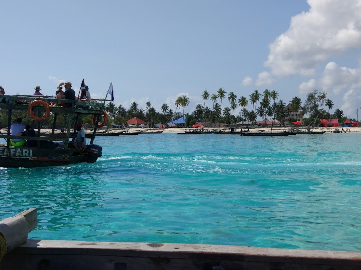 Занзибар, 2019 г. Дайвинг-клуб «Капитан Морган», Беларусь